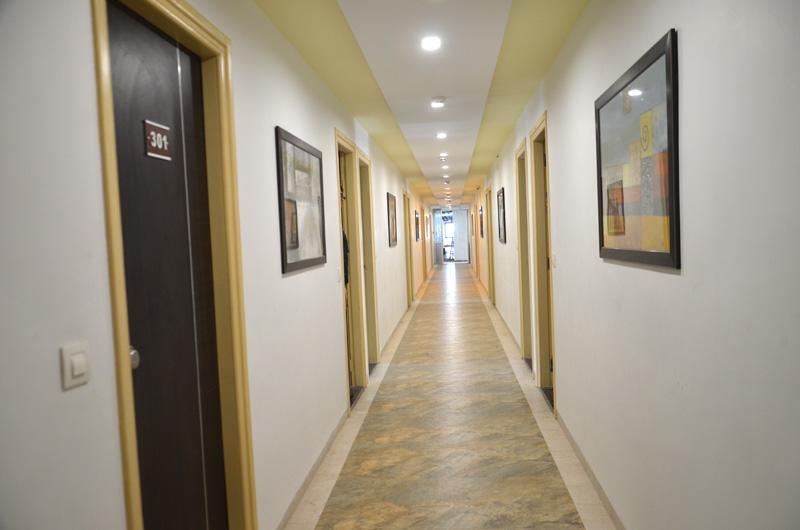 Hotel The Grand Parshwanath Sankeshvar Ngoại thất bức ảnh